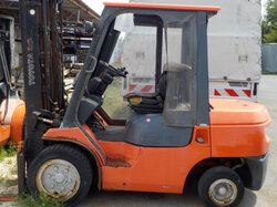  Nr._16_2_Gabelstapler_Toyota_FSV_A410_Mindestgebot_500_Euro.JPG