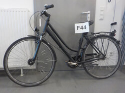  Nr._044_Fahrrad_überlackiert_Mindestgebot_10_Euro.JPG
