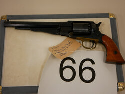  Nr._W66_1_Revolver_Black_Powder__Made_in_Italy__Wike__Kal._44__15_Euro.JPG