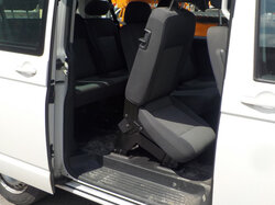  Nr._14_7_VW_T5_Caravelle_Comfortline_Mindestgebot_7.900_Euro.JPG