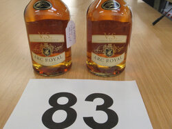 Nr._083___2_Flaschen_Cognac_Arc_Royal__Mindestgebot_10_Euro.JPG