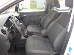 Nr._05_8_VW_Caddy_T_Tip_110_Trendline_Mindestgebot_5.200_Euro.JPG