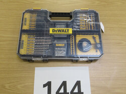 Nr._144_DeWalt_Bit-_und_Bohrer_Koffer_neuwertig__Mindestgebot_15_Euro.JPG