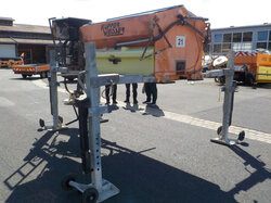  Nr._21_1_Küpper_Weisser_Motor_Feuchtsalzstreuer_Mindestgebot_800_Euro.JPG