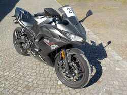  Nr._028_1_Motorrad_Kawasaki_Ninja_650.JPG