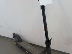  Nr._102_E_Scooter_Ninebot_Mindestgebot_50_Euro_01.JPG