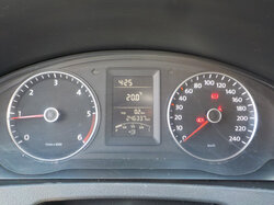  Nr._08_5_VW_T5_Doka_4_Motion_Mindestgebot_4.700_Euro.JPG