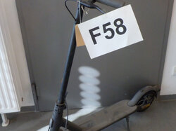  Nr._058_E-Scooter_Mi_1S_Mindestgebot_50_Euro.JPG