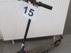 Nr._015__1_E-Scooter_Trekstore__gebraucht__Mindestgebot_50_Euro.JPG