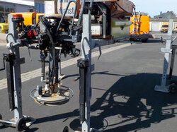  Nr._21_5_Küpper_Weisser_Motor_Feuchtsalzstreuer_Mindestgebot_800_Euro.JPG