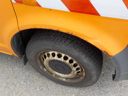  Nr._15_16_VW_T5_Kombi_Mindestgebot_1.900_Euro.JPG