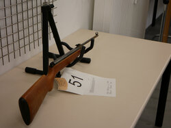  Nr._W51_1_Luftdruckgewehr_Haenel__Kal._4_5__15_Euro.JPG