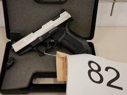  Nr._W82_1_Schreckschusspistole_Walther_P99__9mm__20_Euro.JPG