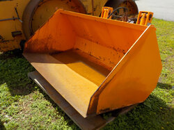 Nr._26_2_Schaufel_Flötzinger_Typ_FSA_mit_hydraulischer_Ansteuerung_für_Stapler_Mindestgebot_250_Euro.JPG