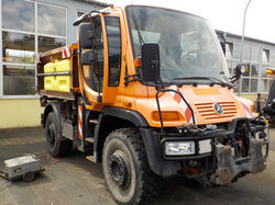  Nr._35_2_Unimog_U400_Mindestgebot_13.000_Euro.JPG