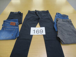 Nr._169_5_Jeanshosen_Hugo_Boss_Mindestgebot_150_Euro_01.JPG