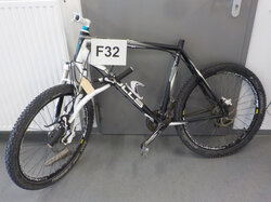  Nr._032_MTB_Bulls_Mindestgebot_10_Euro.JPG