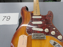  Nr._079__E-Gitarre_defekt__Mindestgebot_10_Euro_01.JPG