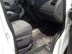  Nr._14_9_VW_T5_Caravelle_Comfortline_Mindestgebot_7.900_Euro.JPG