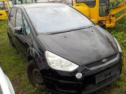  Nr._049_2_Ford_S_Max_mit_TV_Gerät_Mindestgebot_400_Euro.JPG