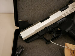  Nr._W82_2_Schreckschusspistole_Walther_P99__9mm__20_Euro.JPG
