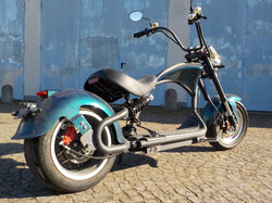  Nr._29_4_E_Scooter_Mangosteen_Mindestgebot_200_Euro.JPG