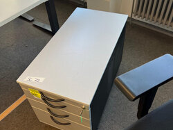 Zoll_Auktion_ID_936137_Beispielsbilder_Büromöbel___230_.JPG