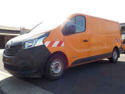  Nr._30_2_Renault_Trafic_Mindestgebot_1.000_Euro.JPG