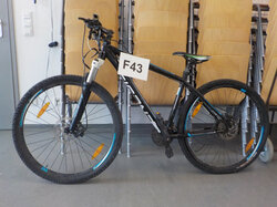  Nr._043_Fahrrad_Genesis_Mindestgebot_10_Euro.JPG