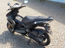  Nr._029_3_Roller_Peugeot_Jet_C_Tech_Mindestgebot_200_Euro.JPG
