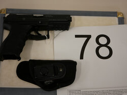  Nr._W78_1_Schreckschusspistole_Umarex_PTB___P30__9mm__20_Euro.JPG