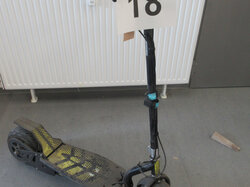 Nr._018__1_E-Scooter__gebraucht__Mindestgebot_20_Euro.JPG