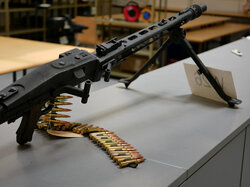  Nr._W26_2_Deko-Maschinengewehr__30_Euro.JPG