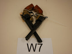  Nr._W07_zwei_Deko-Revolver__10_Euro.JPG