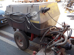  Nr._25_3_Schwemmsauggerät_Agrotop_SSB_400_Mindestgebot_2.500_Euro.JPG