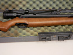  Nr._W48_2_Luftgewehr_Diana_mit_2_Zielfernrohreu._Transportbox__150_Euro.JPG