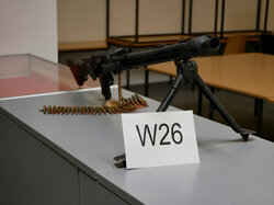  Nr._W26_1_Deko-Maschinengewehr__30_Euro.JPG