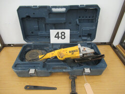Nr._048_Dewalt_Trennschleider_in_Bosch_Koffer__Mindestgebot_50_Euro.JPG